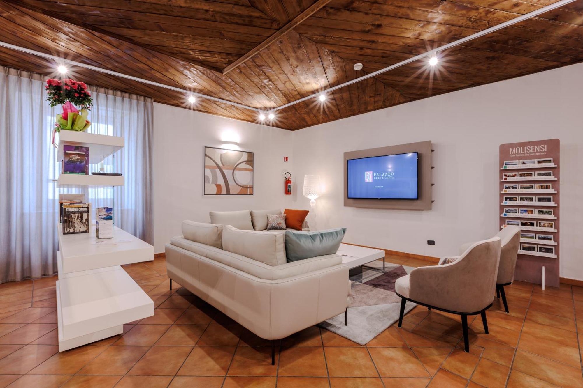 Hotel Palazzo Della Citta Agnone Esterno foto